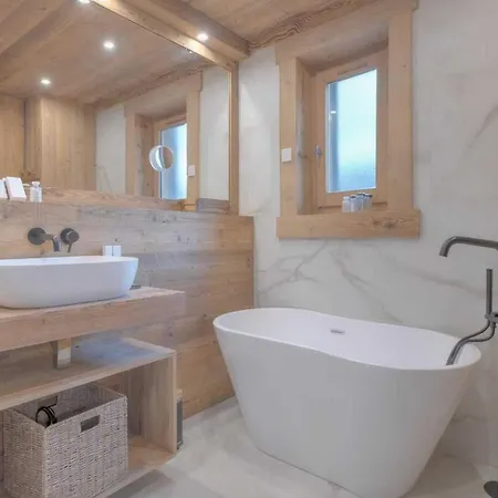 Exceptional With Pool A C 10p - *